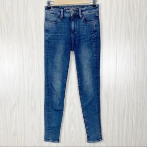 American Eagle | Medium Wash Hi Rise Super Stretch Jegging Size 0